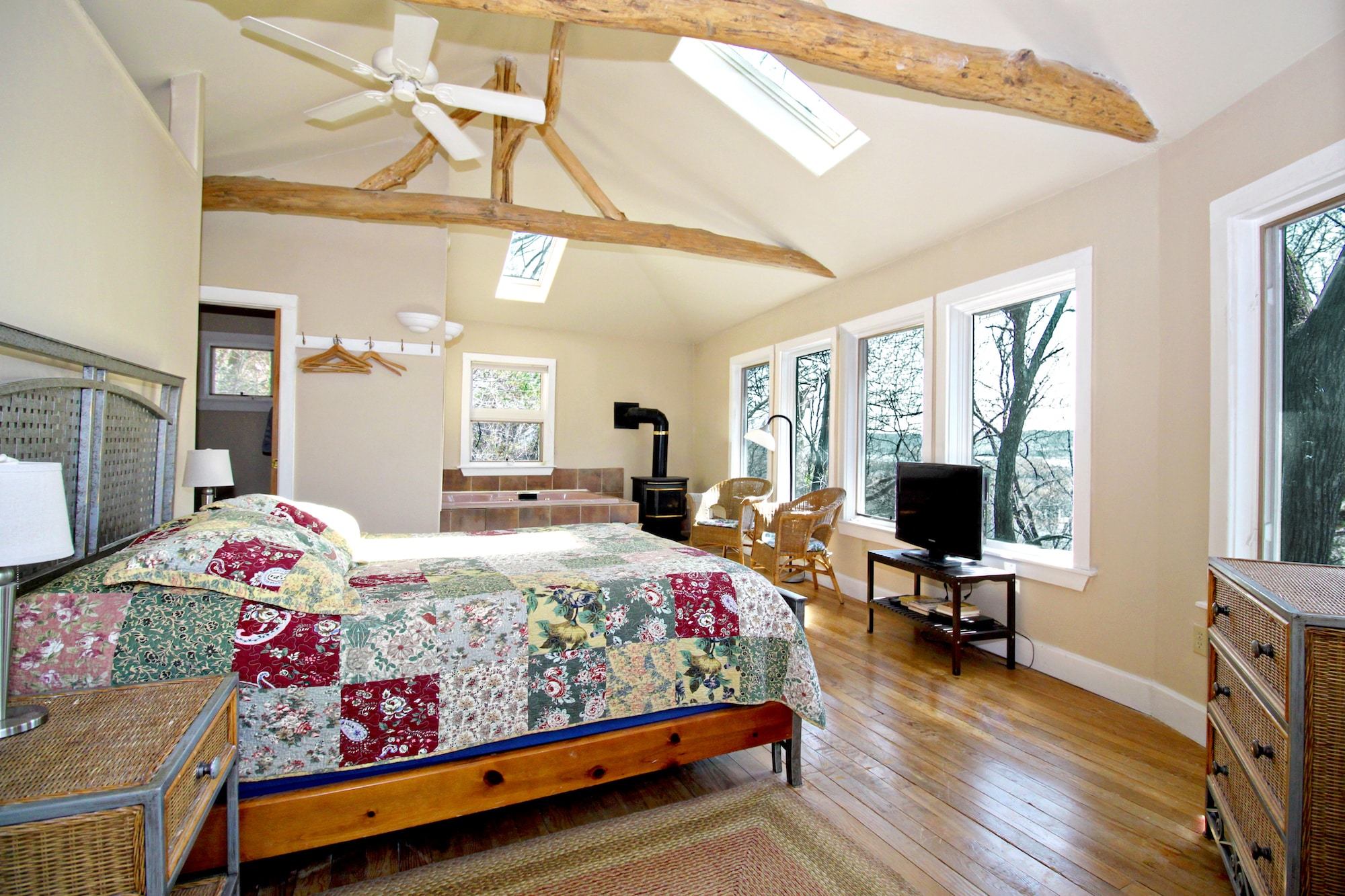 Coopers Hawk Cottage-6 Coopers Hawk Cottage-6