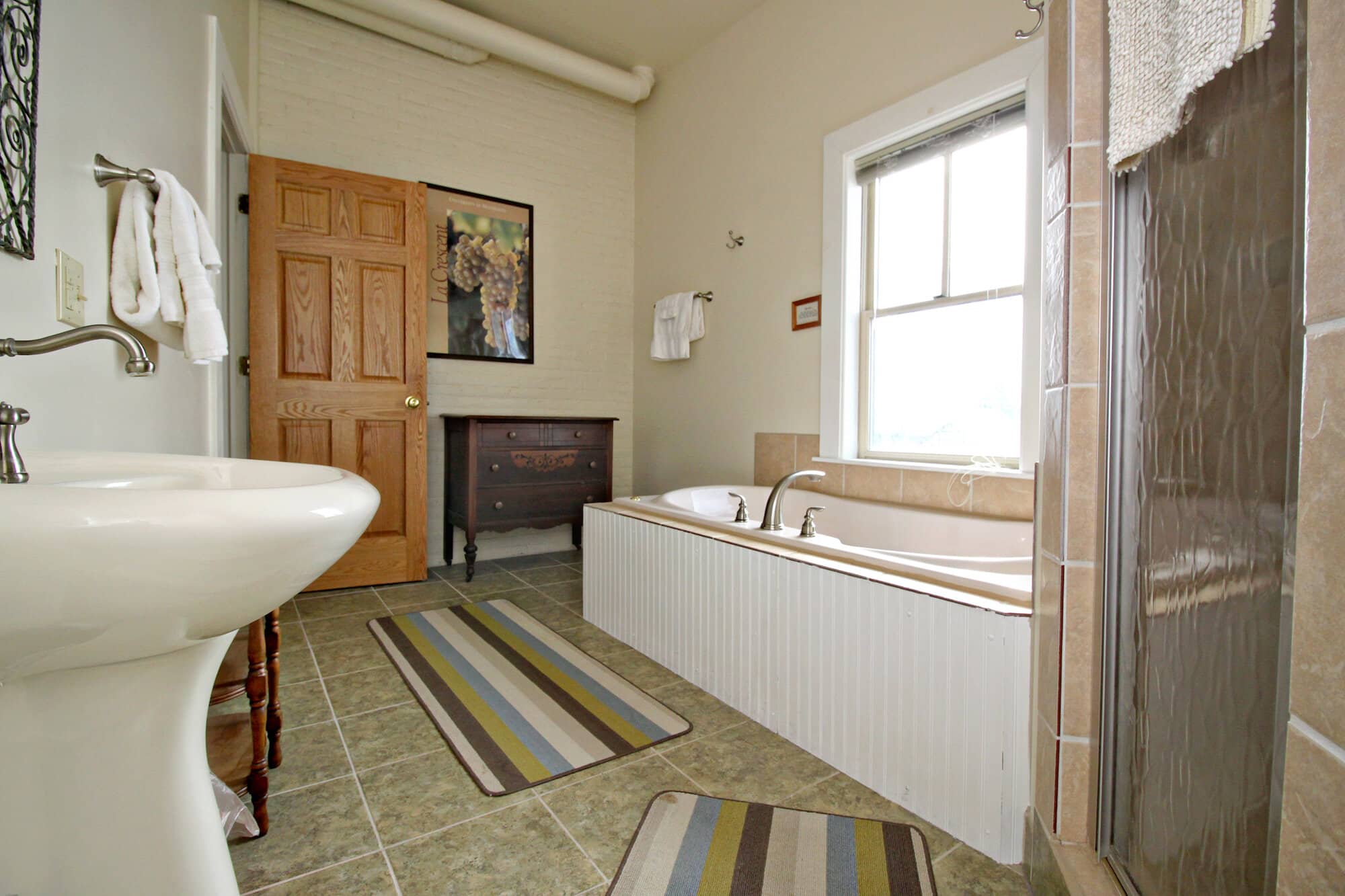 Marquette Suite-5 Marquette Suite-5